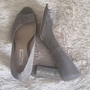 Nina-NewYork dressy heels, size 9.5 medium.